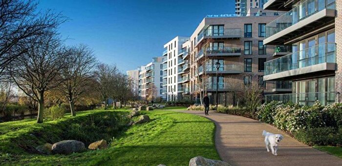 2 Bedroom Flat For Sale In Goodchild Road, Riverside Apartments Goodchild Road, N4