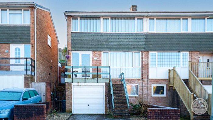 3 Bedroom Semi Detached House For Sale In Woodwater Lane, Exeter, EX2