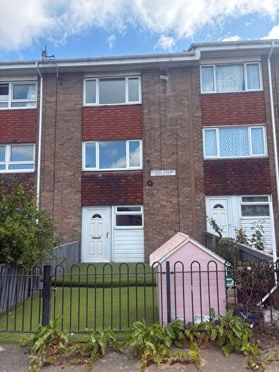 4 Bedroom Property To Rent In Flagg Court, South Shields, NE33
