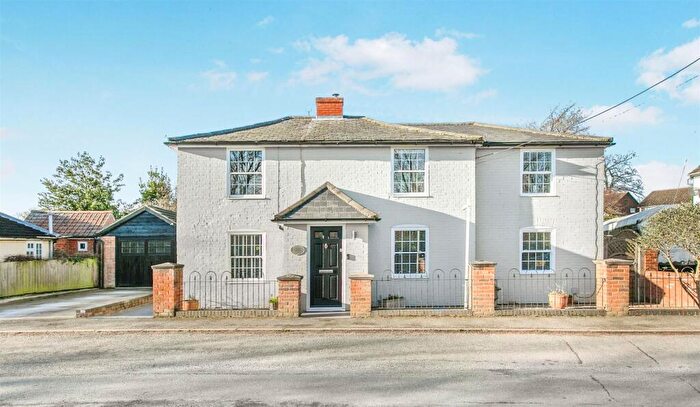 4 Bedroom Character Property For Sale In High Road, Swilland, Ipswich, IP6