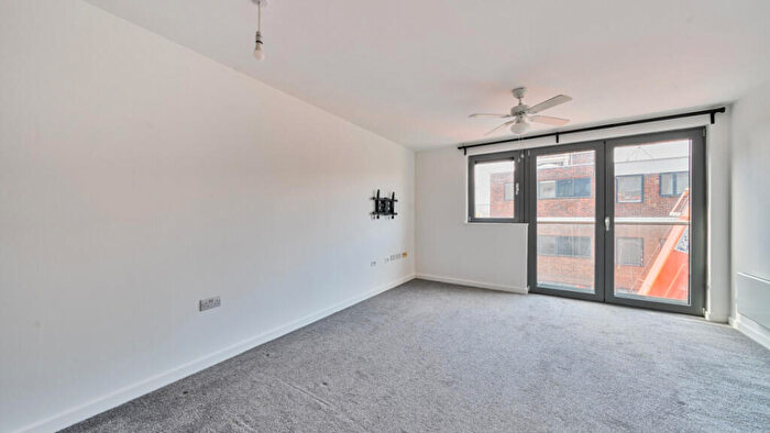 1 Bedroom Flat For Sale In Biggerstaff Road, Stratford, E15