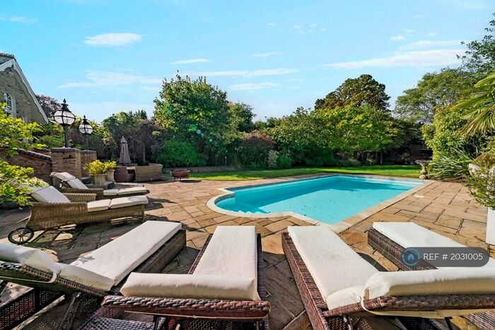 6 Bedroom Detached House To Rent In Court Road, London, SE9