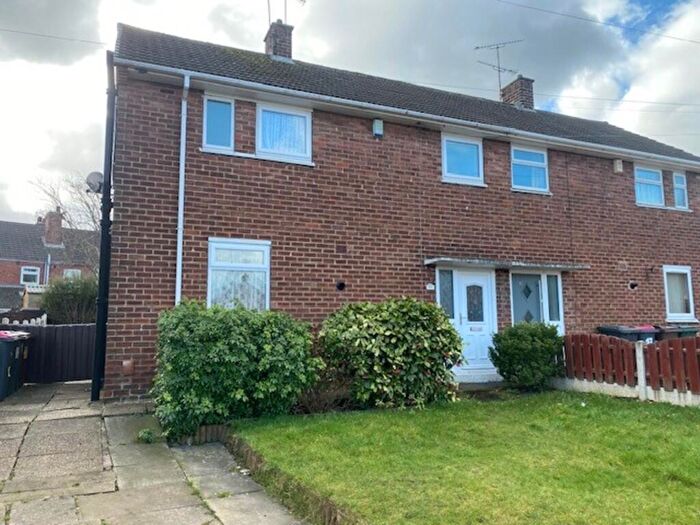 3 Bedroom Semi-Detached House To Rent In Brameld Road, Rawmarsh, S62