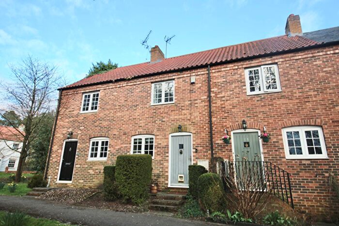 2 Bedroom Cottage To Rent In Gilsforth Lane, York, YO26