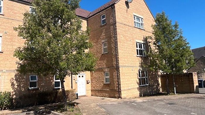 2 Bedroom Property To Rent In Nuthatch Road, Calne, SN11