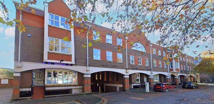 Land For Sale In Newmarket Road, Cambridge, CB5