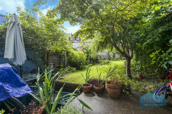 2 Bedroom Flat To Rent In Raleigh Road, Crouch End, London, N8