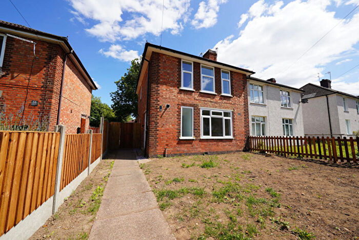 3 Bedroom Semi-Detached House For Sale In Newfields Avenue, Leicester, Leicestershire, LE3