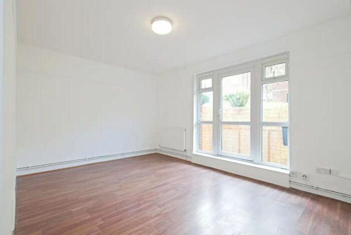 1 Bedroom Flat To Rent In Church Hill, Woolwich, SE18