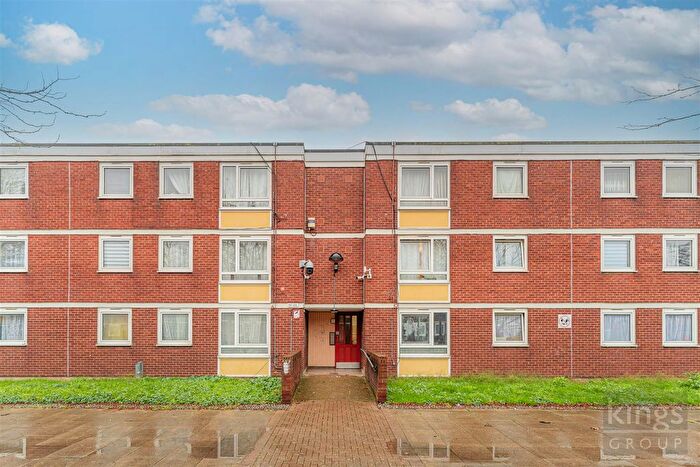2 Bedroom Flat For Sale In Altair Close, London, N17