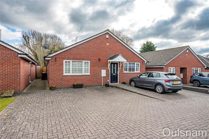 2 Bedroom Bungalow For Sale In Birmingham Road, Bromsgrove, Worcestershire, B61