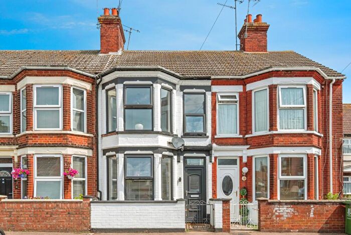 4 Bedroom Terraced House For Sale In Frederick Road, Great Yarmouth, NR30
