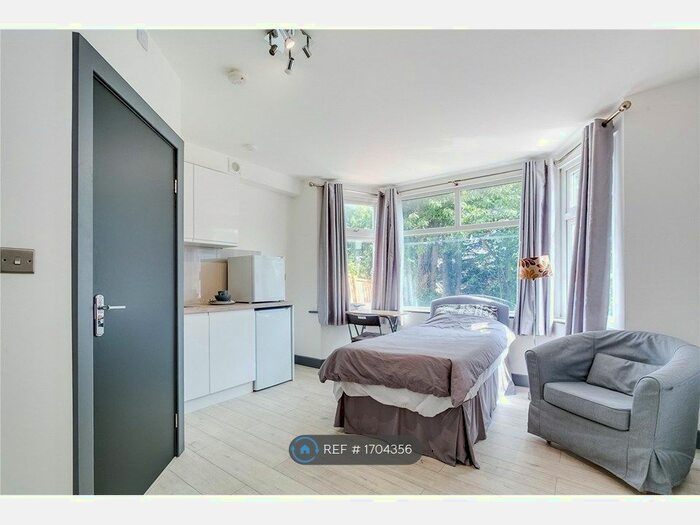 Studio To Rent In Dollis Hill Lane, London, NW2