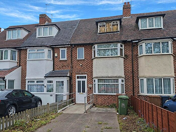 3 Bedroom Terraced House For Sale In Gospel Lane, Solihull, Birmingham, B27