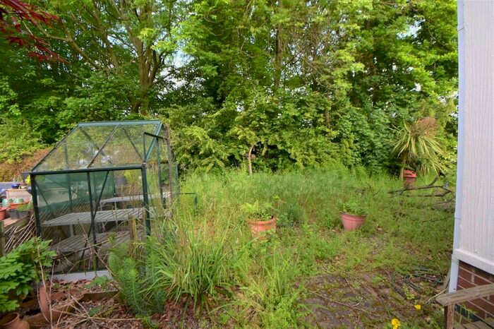 2 Bedroom Detached Bungalow For Sale In Patterdale Road, Alvaston, Derby, DE24