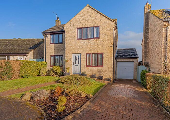 4 Bedroom Detached House For Sale In Hanks Close, Malmesbury, SN16