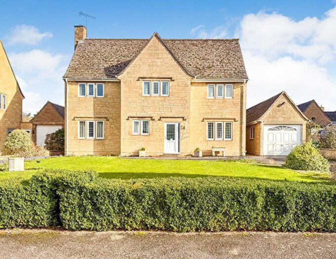 4 Bedroom Detached House For Sale In Lodersfield, Lechlade, GL7