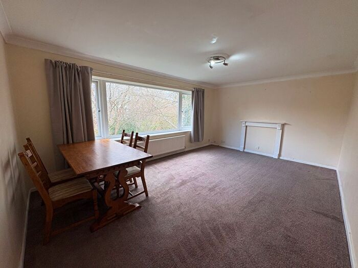 2 Bedroom Flat To Rent In The Marles, Exmouth, EX8