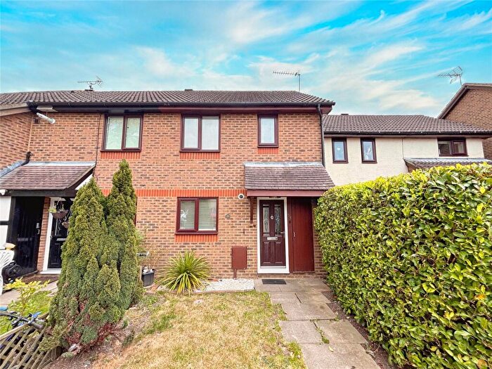 3 Bedroom Terraced House To Rent In Broadmead, Horley, Surrey, RH6