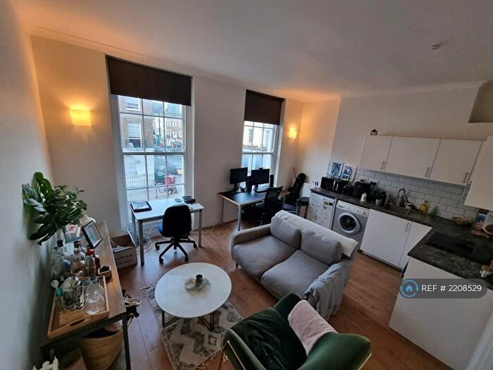 1 Bedroom Flat To Rent In North Gower Street, London, NW1