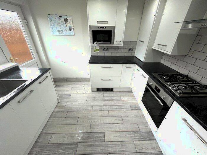 3 Bedroom Semi-Detached House To Rent In Balshaw Crescent, Leyland, PR25