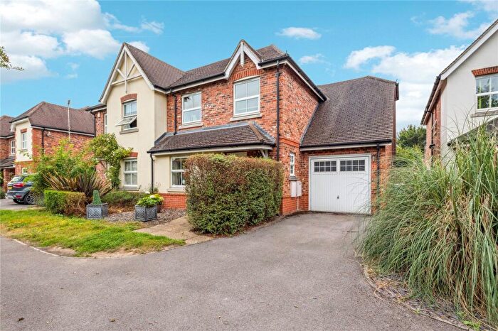 4 Bedroom Semi-Detached House To Rent In Russett Gardens, Ruscombe, Twyford, Berkshire, RG10