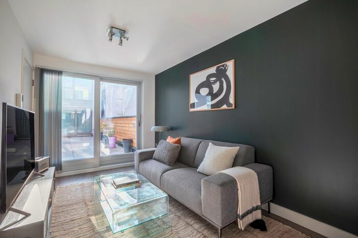 1 Bedroom Flat To Rent In King's Cross, London, WC1X