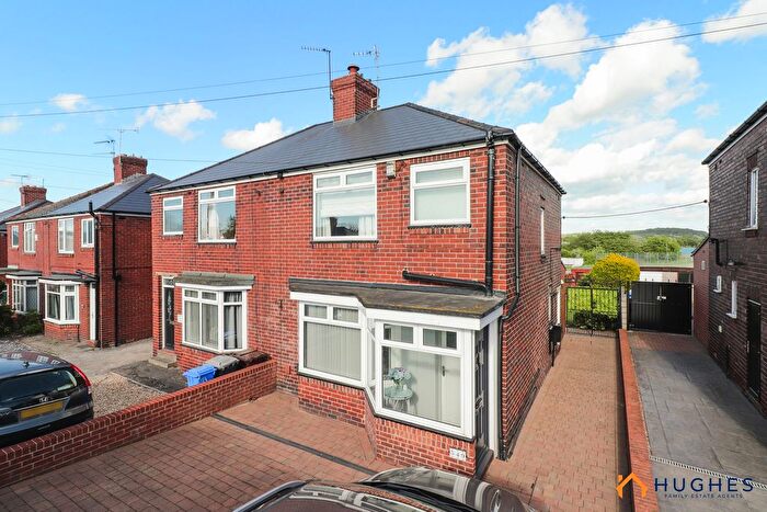 3 Bedroom Semi-detached House For Sale In The Common, Ecclesfield, Sheffield, S35