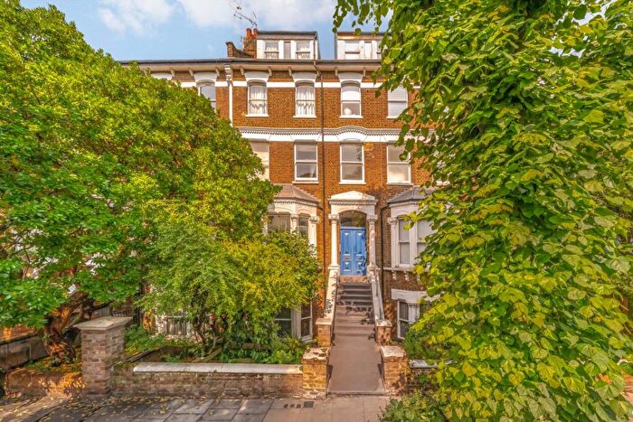Studio To Rent In South Hill Park Gardens, London, NW3