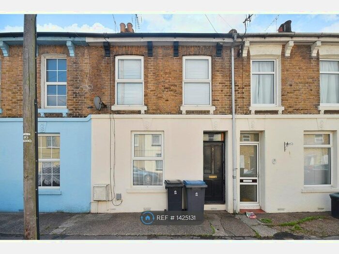2 Bedroom Terraced House To Rent In Magdala Road, Dover, CT17