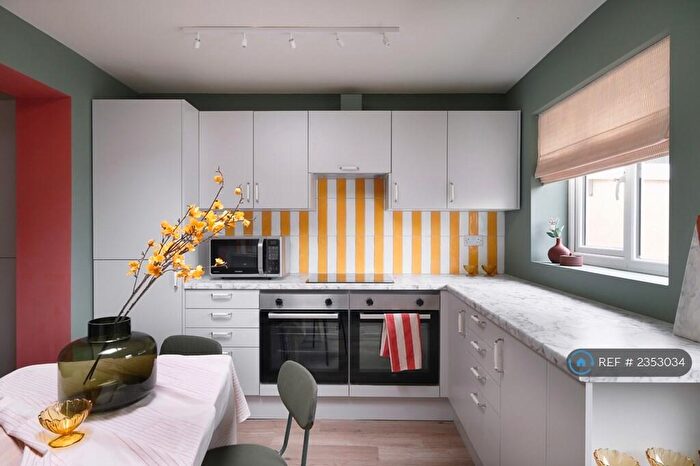 6 Bedroom Semi-Detached House To Rent In Odins Road, Bath, BA2