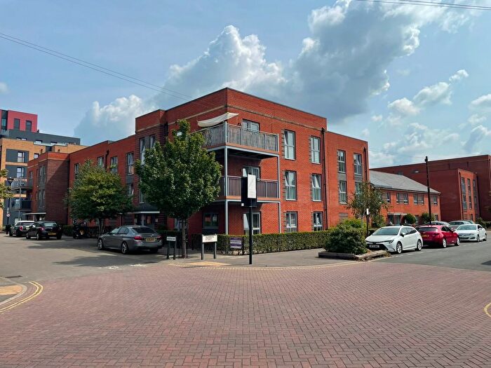 2 Bedroom Flat To Rent In Meridian Way, Southampton, SO14