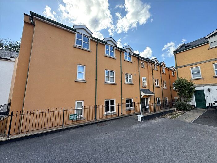 2 Bedroom Flat To Rent In Long Street, Williton, Taunton, TA4