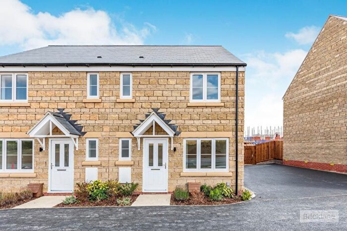 3 Bedroom Semi-Detached House To Rent In Airfield Way, Weldon Park, Corby, Northants, NN17