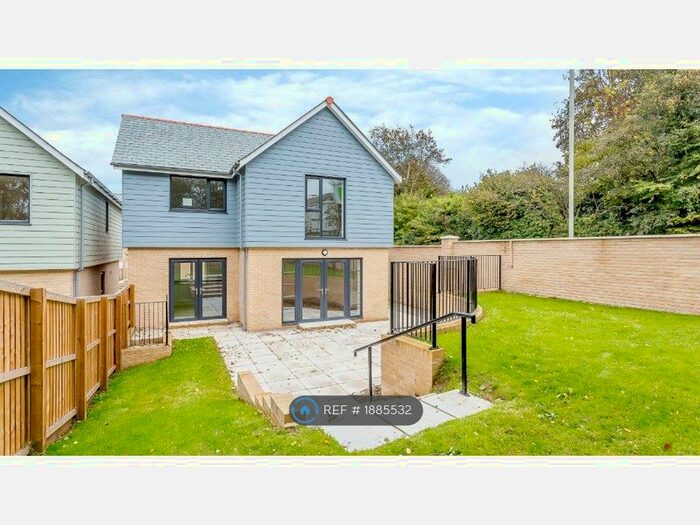 4 Bedroom Detached House To Rent In Adams Court, Bideford, EX39
