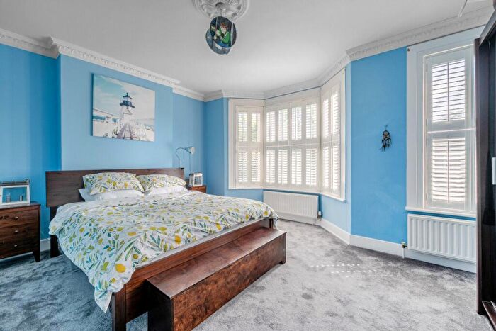 5 Bedroom End Of Terrace House For Sale In Hither Green Lane, London, SE13