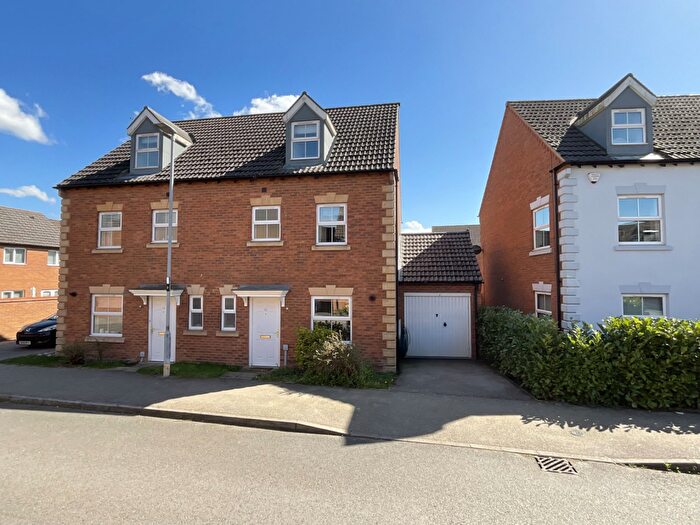 4 Bedroom Semi-Detached House For Sale In Hurlingham Road, Market Harborough, LE16