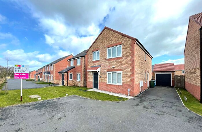 4 Bedroom Detached House For Sale In Wright Drive, Bircotes, Doncaster, DN11