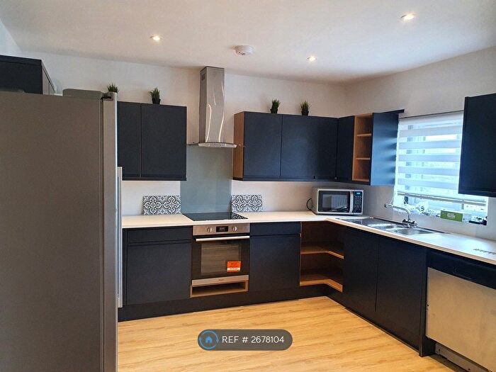 7 Bedroom Semi Detached House To Rent In High Street, Twerton, Bath, BA2