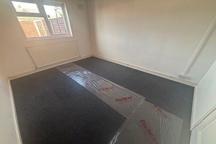 2 Bedroom Flat To Rent In Butterfield Close, Bristol, BS10