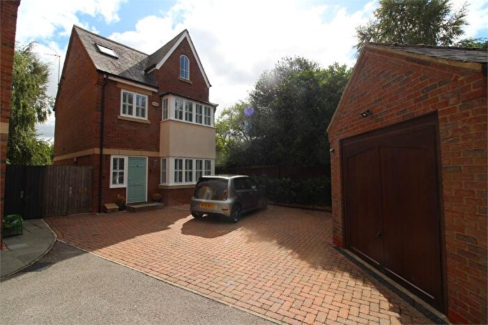 3 Bedroom House To Rent In Garfield Close, Market Harborough, LE16