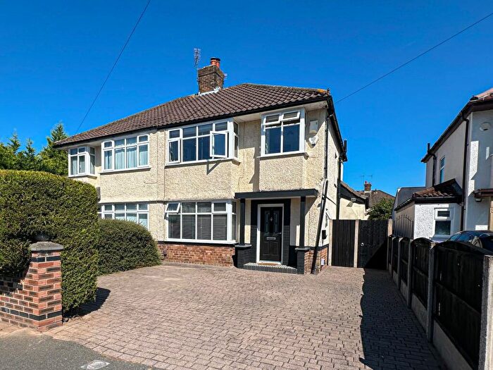 3 Bedroom Semi-Detached House For Sale In Greenacre Close, Liverpool, L25