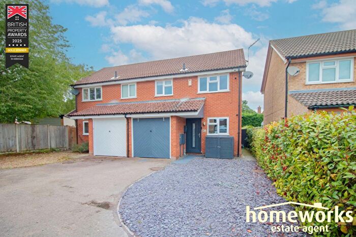 3 Bedroom Semi Detached House For Sale In Allwood Avenue, Scarning, Dereham, NR19