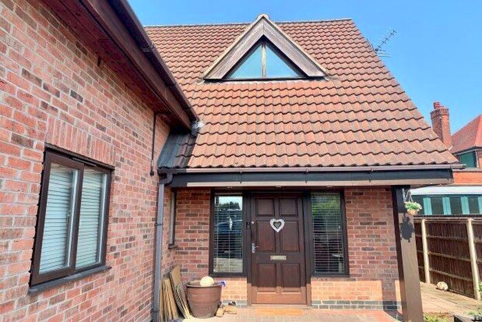 3 Bedroom Detached House To Rent In Bye Pass Road, Nottingham, NG9