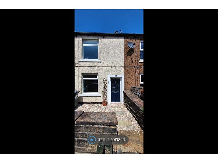 2 Bedroom Terraced House To Rent In Stockport Rd, Mossley, OL5