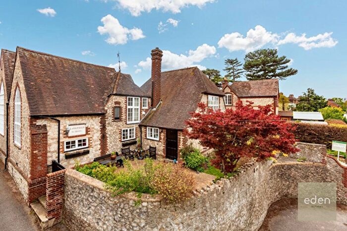 4 Bedroom Semi Detached House For Sale In New Hythe Lane, Larkfield, ME20