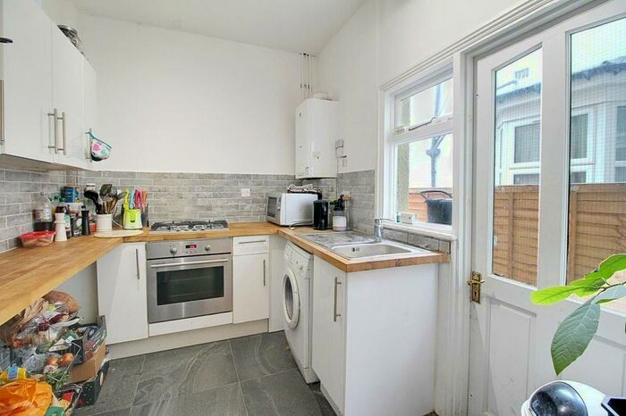 2 Bedroom Terraced House To Rent In Harringay Road, Haringey, London, N15