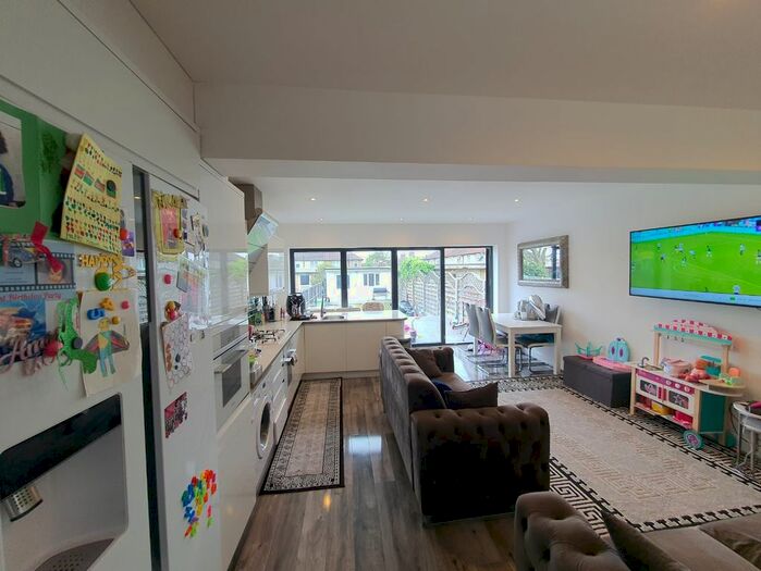 3 Bedroom Terraced House To Rent In Raydons Road, Dagenham, RM9