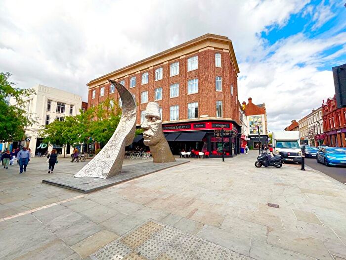 2 Bedroom Apartment To Rent In Silver Street, Bedford Town Centre, MK40