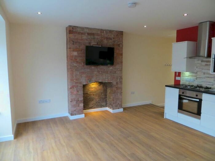 1 Bedroom Flat To Rent In Lynton Avenue, Chanterlands Avenue, Hull HU5